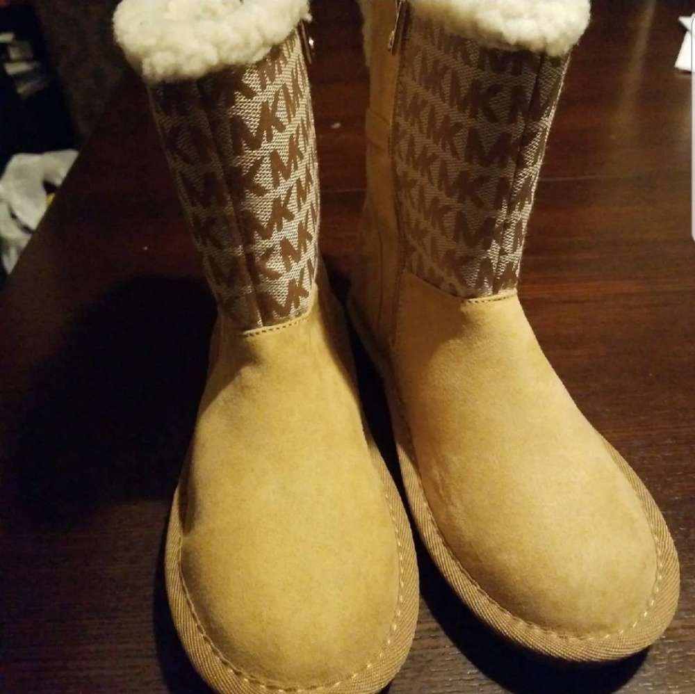 Michael Kors little girls boots bundle